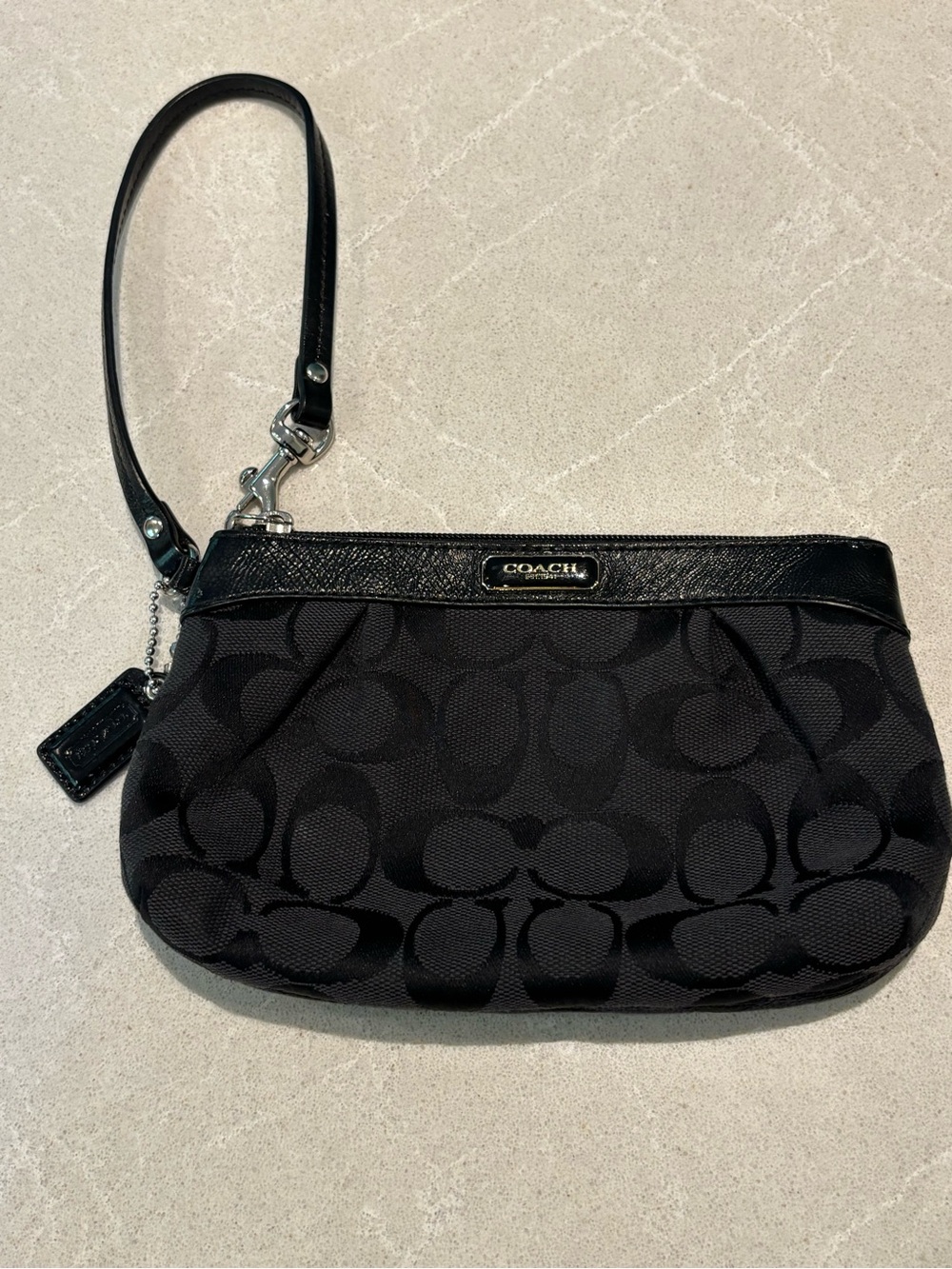 COACH Black Signature C Jacquard Pleated Medium Wristlet Pouch Leather Trim Bag